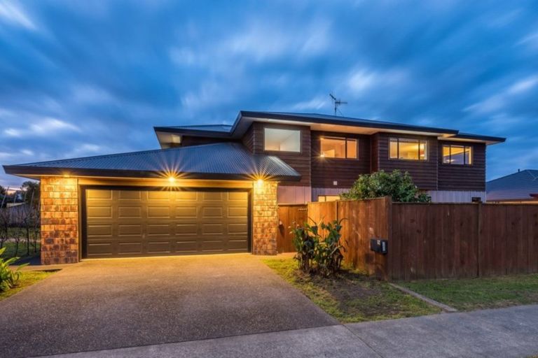 Photo of property in 79 The Drive, Paraparaumu Beach, Paraparaumu, 5032