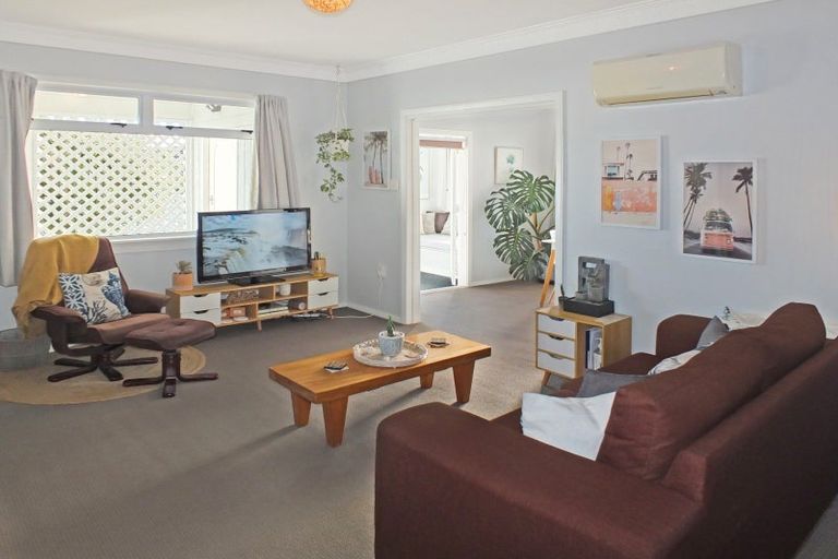Photo of property in 5 Huia Street, Foxton Beach, Foxton, 4815