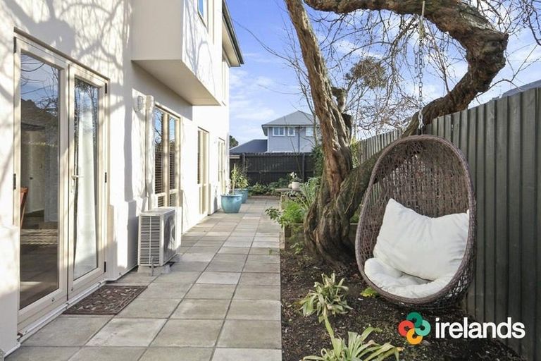 Photo of property in 25b Springfield Road, St Albans, Christchurch, 8014