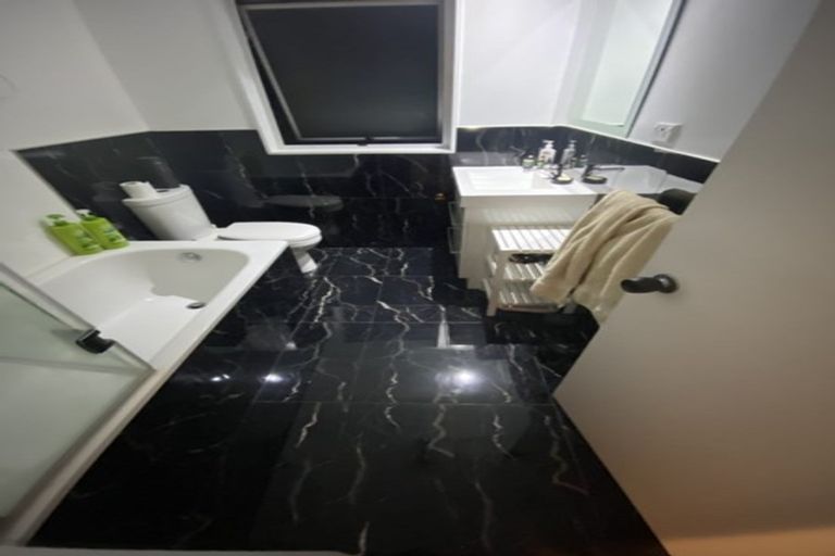 Photo of property in 1/49b Withells Road, Avonhead, Christchurch, 8042