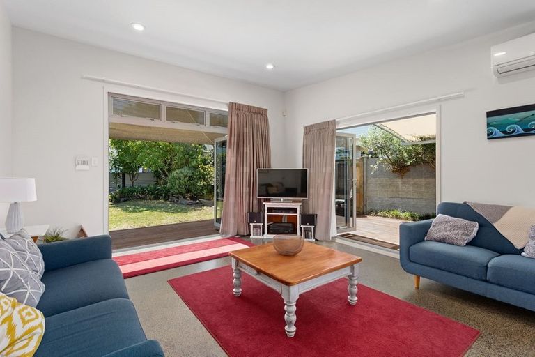 Photo of property in 32c Ohuirehe Road, Coastlands, Whakatane, 3120