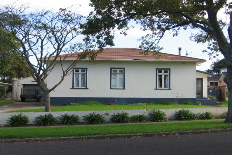 Photo of property in 63 Landscape Road, Papatoetoe, Auckland, 2025