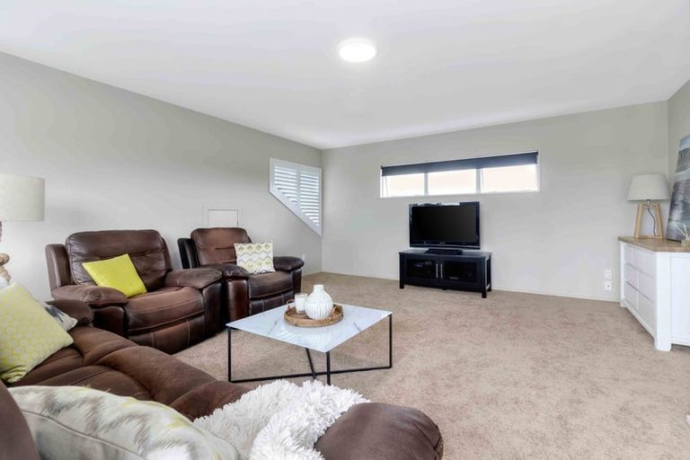 Photo of property in 61 Whatapaka Road, Karaka, Papakura, 2580