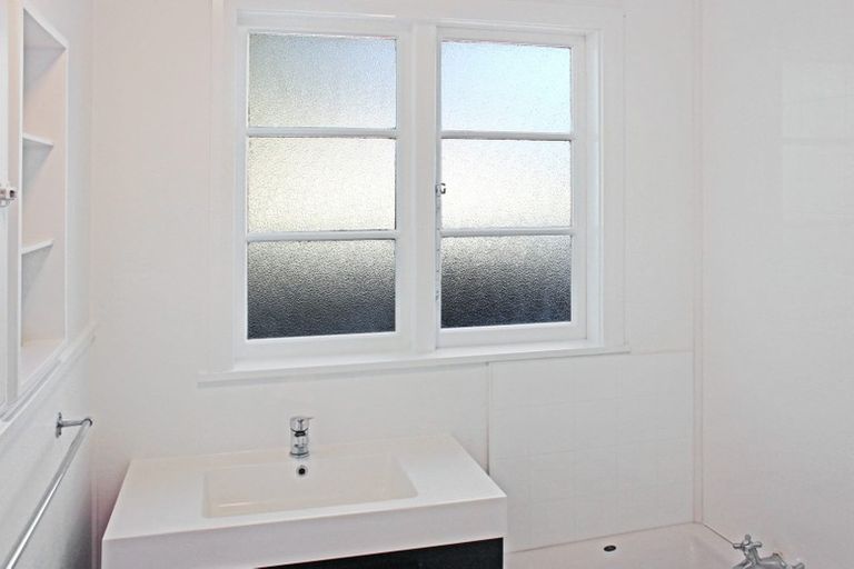 Photo of property in 240 Weston Road, Mairehau, Christchurch, 8052