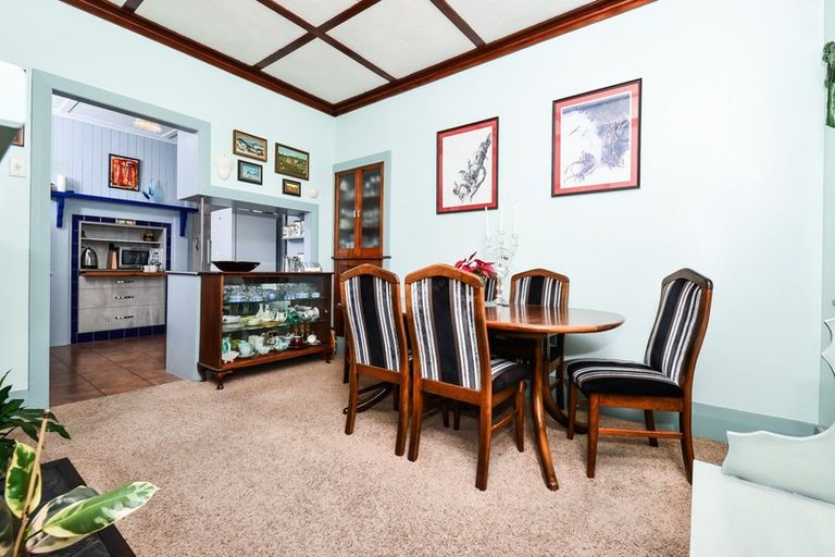 Photo of property in 2 Saint Olpherts Avenue, Hamilton East, Hamilton, 3216