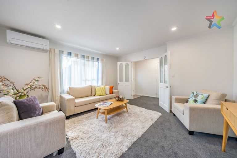 Photo of property in 39a Birdwood Road, Waterloo, Lower Hutt, 5011