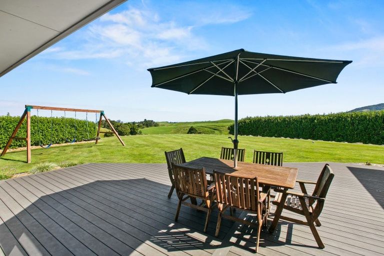 Photo of property in 169 Upper Pitone Road, Pitone, New Plymouth, 4374