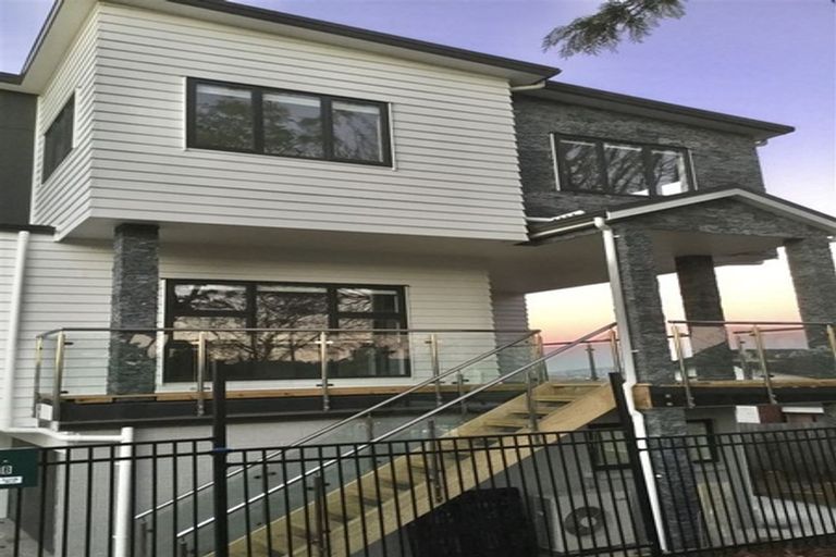 Photo of property in 4223a Great North Road, Glendene, Auckland, 0602