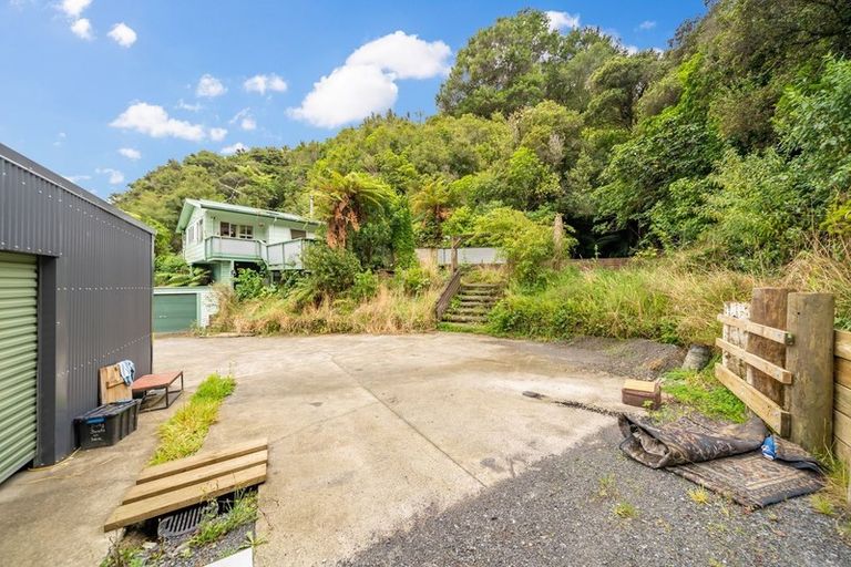Photo of property in 15 John Street, Stokes Valley, Lower Hutt, 5019