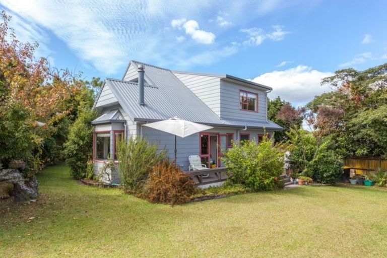 Photo of property in 10 Cathedral Court, Hahei, Whitianga, 3591