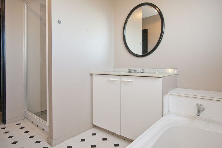 Photo of property in 24b Pine Avenue, Otumoetai, Tauranga, 3110