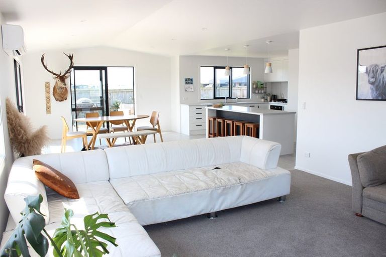 Photo of property in 2 Kotare Way, Matarangi, Whitianga, 3592