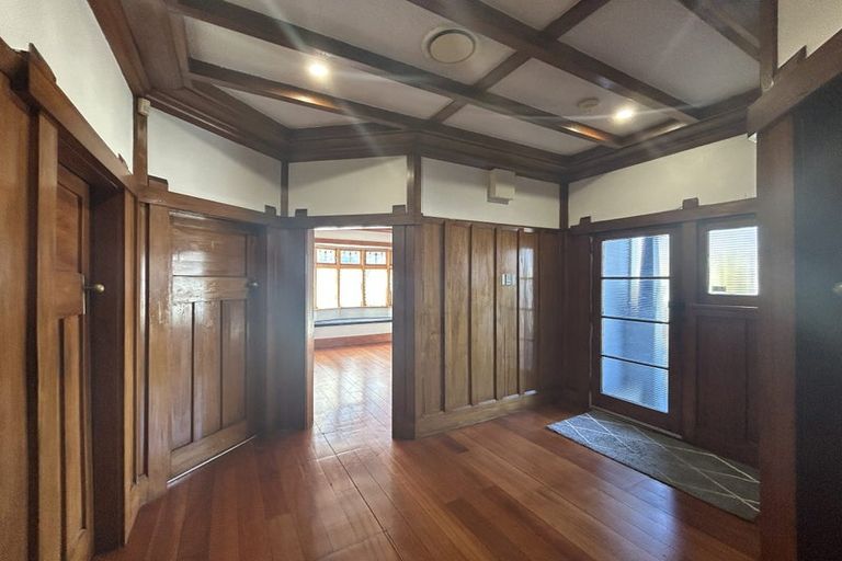 Photo of property in 15 Rolleston Street, Mount Cook, Wellington, 6021