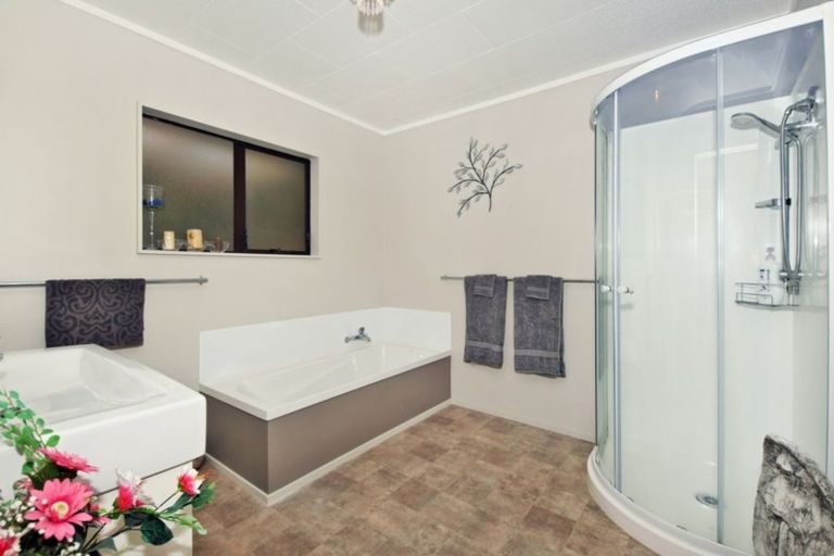 Photo of property in 1 Tikorangi Place, Morningside, Whangarei, 0110