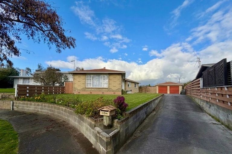 Photo of property in 7 Mahia Place, Kelvin Grove, Palmerston North, 4414
