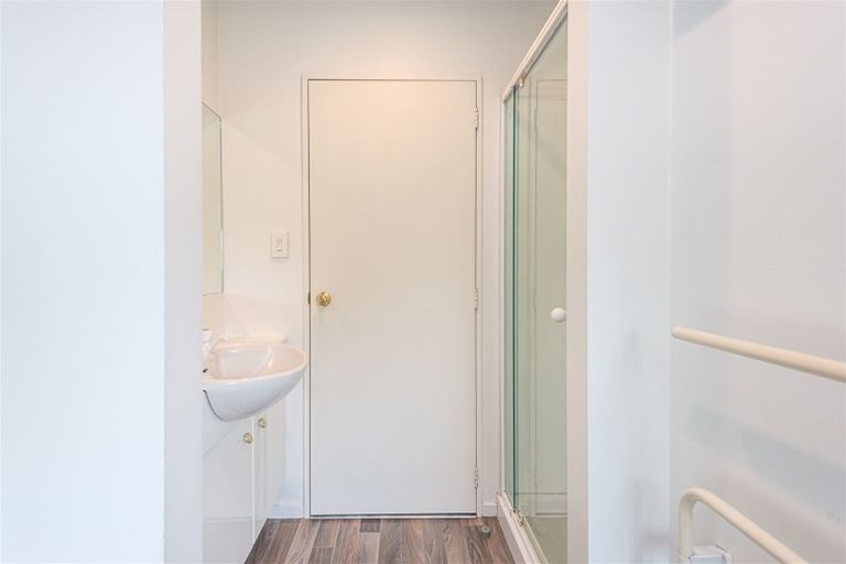 Photo of property in 6/56 London Street, Richmond, Christchurch, 8013