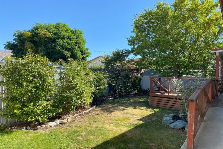 Photo of property in 21 Antrim Street, Cromwell, 9310