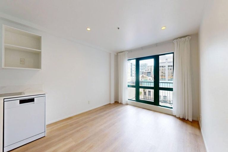 Photo of property in Courtenay Apartments, 406/120 Courtenay Place, Te Aro, Wellington, 6011