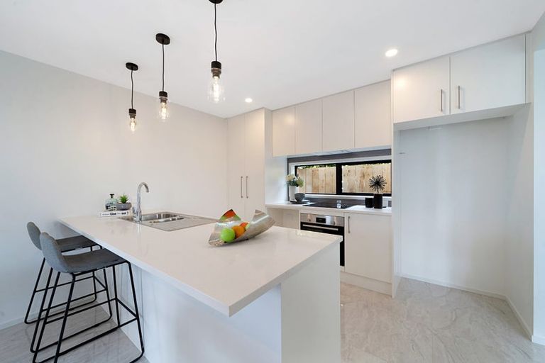 Photo of property in 8a Strid Road, Te Atatu South, Auckland, 0610