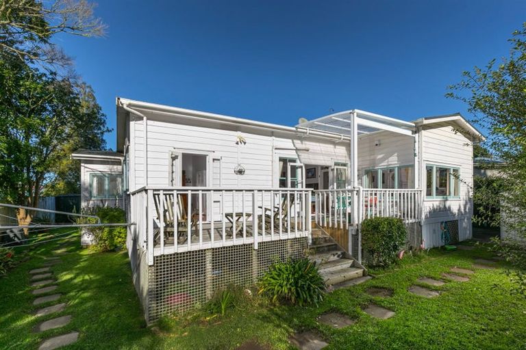 Photo of property in 3/26 Woodside Road, Massey, Auckland, 0614
