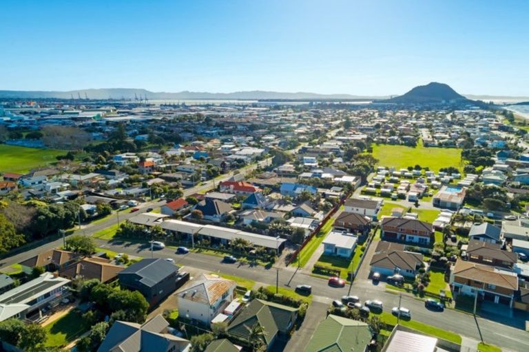 Photo of property in 209 Valley Road, Mount Maunganui, 3116