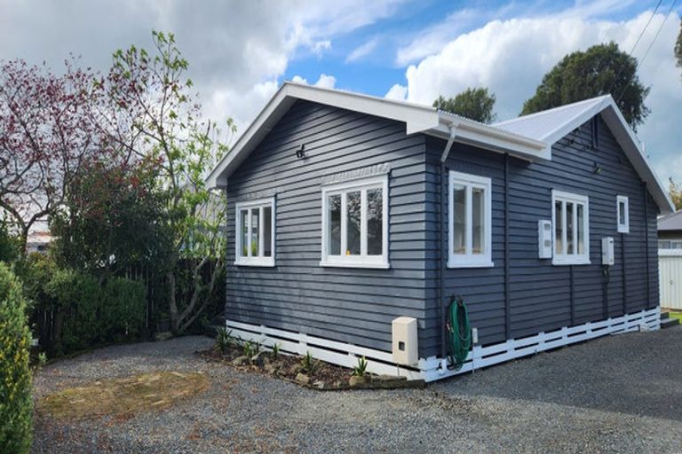 Photo of property in 18 Walsh Street, Forest Lake, Hamilton, 3200