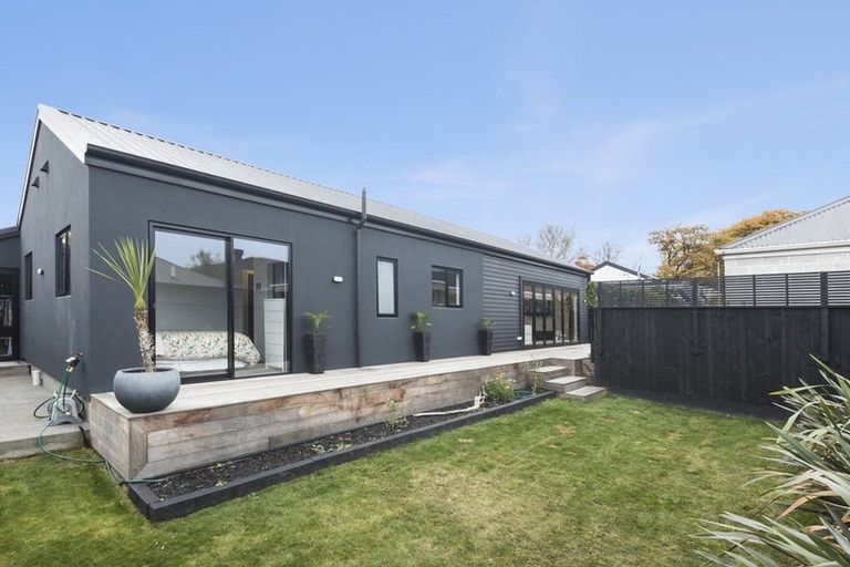 Photo of property in 658b Barbadoes Street, Edgeware, Christchurch, 8013