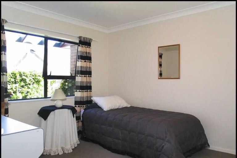 Photo of property in 14 Tombane Terrace, Papakowhai, Porirua, 5024