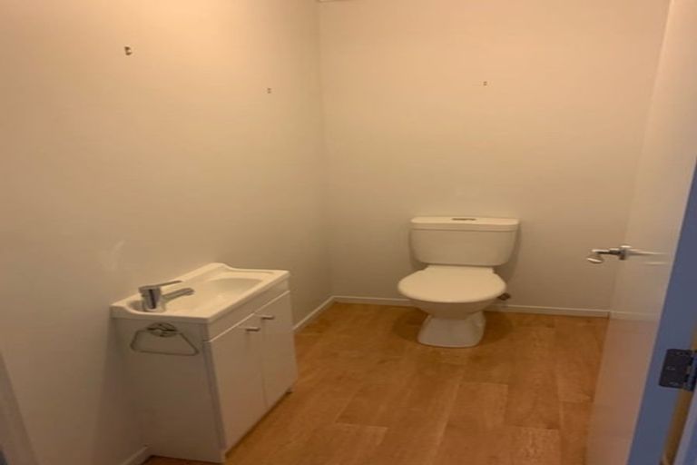 Photo of property in 4 Poaka Avenue, Takanini, 2112