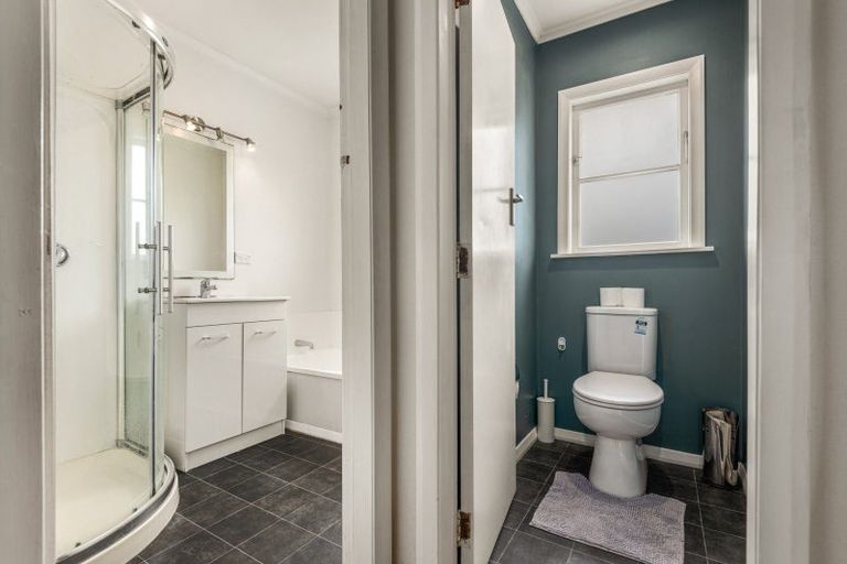 Photo of property in 7 Saint Albans Avenue, Hokowhitu, Palmerston North, 4410