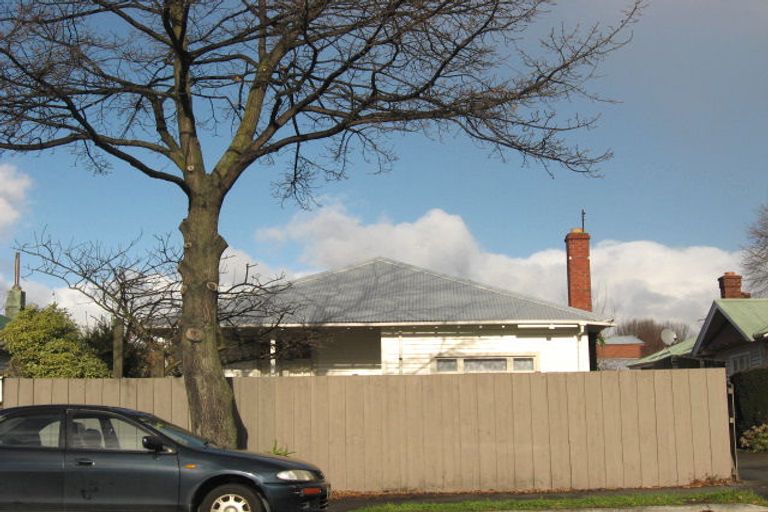 Photo of property in 16 Edgeware Road, St Albans, Christchurch, 8014