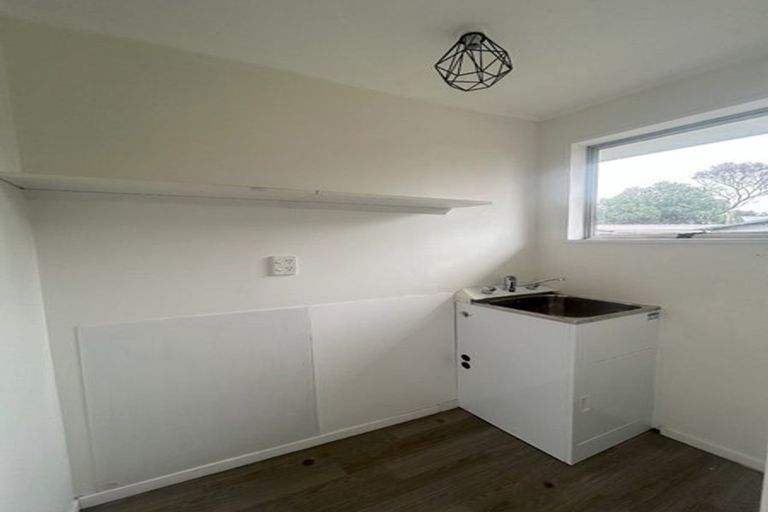 Photo of property in 50 Oakfield Crescent, Pukete, Hamilton, 3200