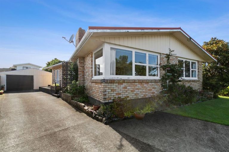 Photo of property in 241 Mangorei Road, Merrilands, New Plymouth, 4312