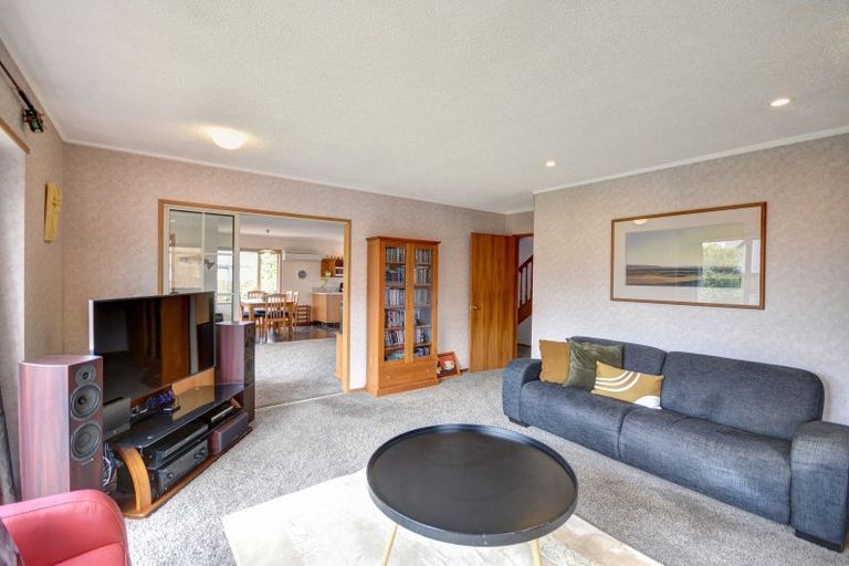 Photo of property in 19 Walton Park Avenue, Fairfield, Dunedin, 9018