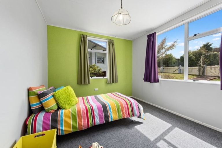 Photo of property in 113 Norana Road, Timberlea, Upper Hutt, 5018