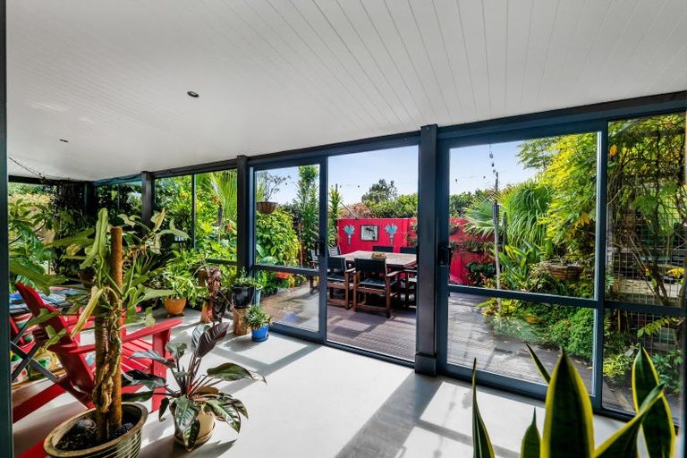 Photo of property in 69f Karamea Street, Whalers Gate, New Plymouth, 4310