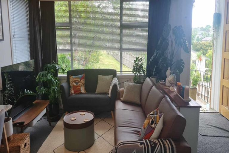 Photo of property in 2/108 Canongate Street, Birkdale, Auckland, 0626