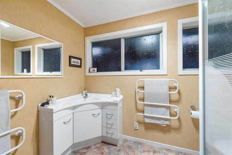 Photo of property in 11 Beaumaris Place, Dinsdale, Hamilton, 3204