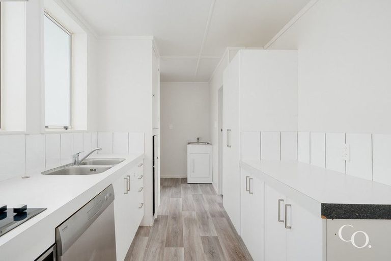 Photo of property in 16a Pelorus Street, Welcome Bay, Tauranga, 3112