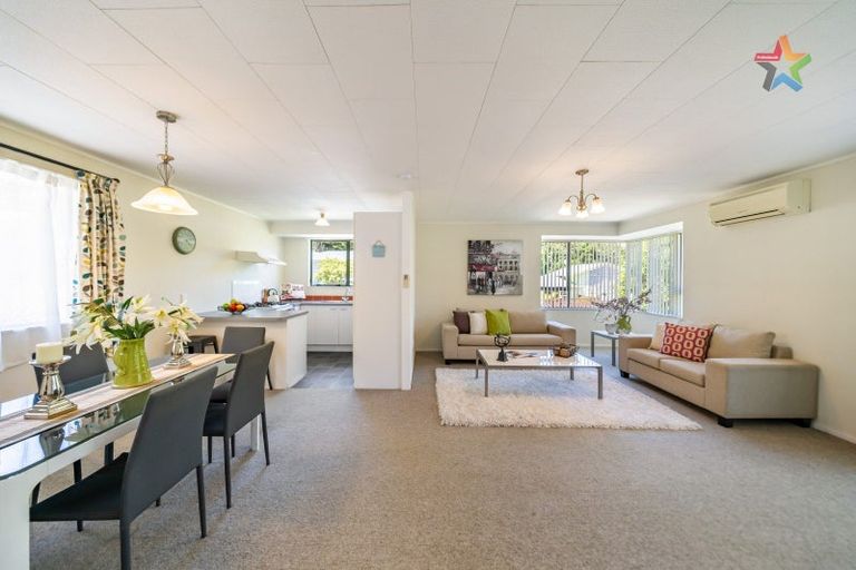 Photo of property in 13 Barberry Grove, Maungaraki, Lower Hutt, 5010