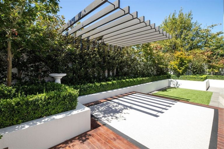 Photo of property in 14a Jacksons Road, Merivale, Christchurch, 8014