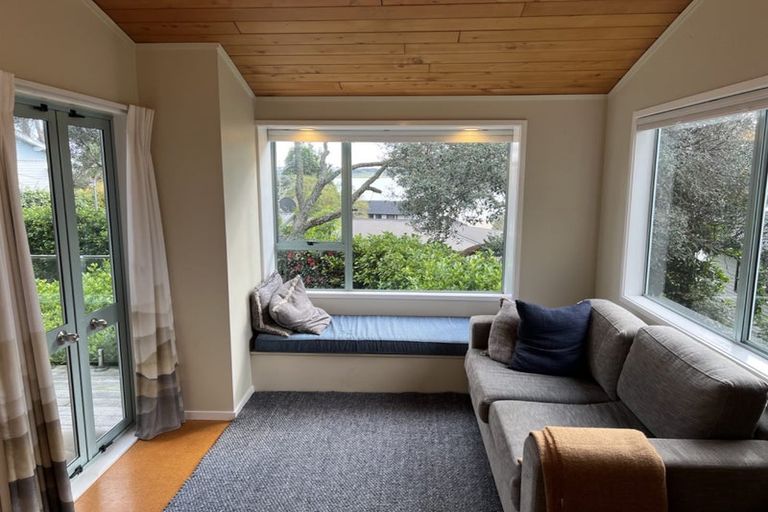 Photo of property in 1/71 Beresford Street, Bayswater, Auckland, 0622