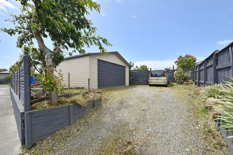 Photo of property in 14 Dumbarton Place, Strathern, Invercargill, 9812