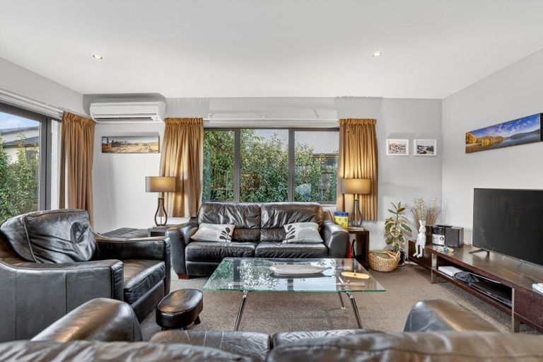 Photo of property in 7 Perrow Street, Wanaka, 9305