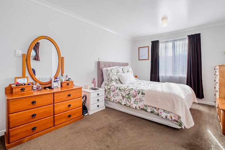 Photo of property in 21 Hamlin Road, Mount Wellington, Auckland, 1060