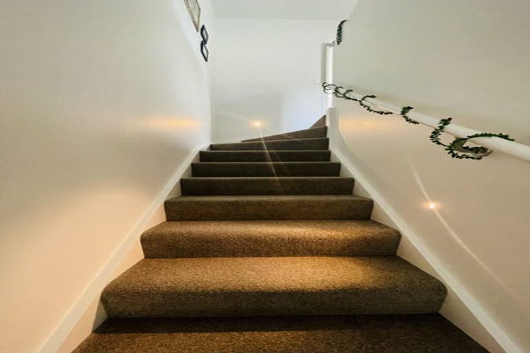 Photo of property in 6/18d Oxford Street, Tawa, Wellington, 5028