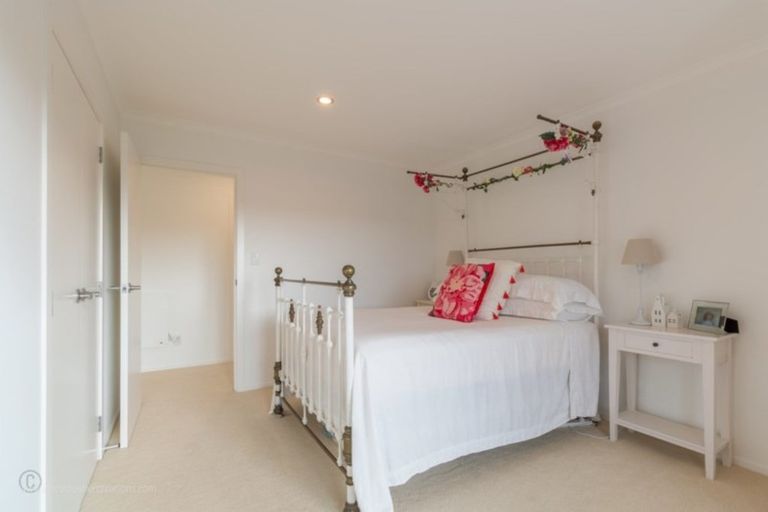 Photo of property in 23 Mervyn Kemp Drive, Tawa, Wellington, 5028