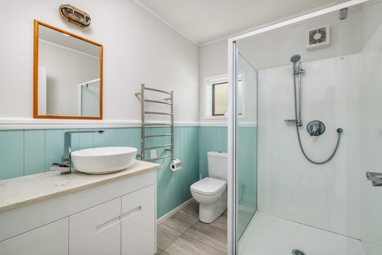 Photo of property in 18 Franklin Street, Opua, 0200