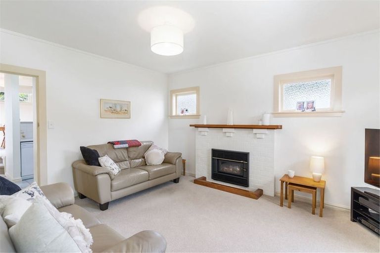 Photo of property in 1/49 Sale Street, Cockle Bay, Auckland, 2014