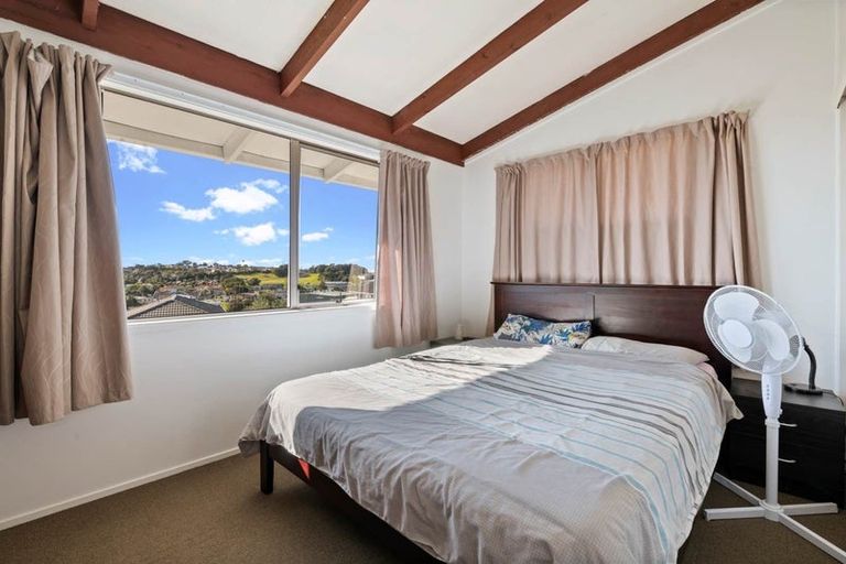 Photo of property in 31 Rishworth Avenue, Stanmore Bay, Whangaparaoa, 0932